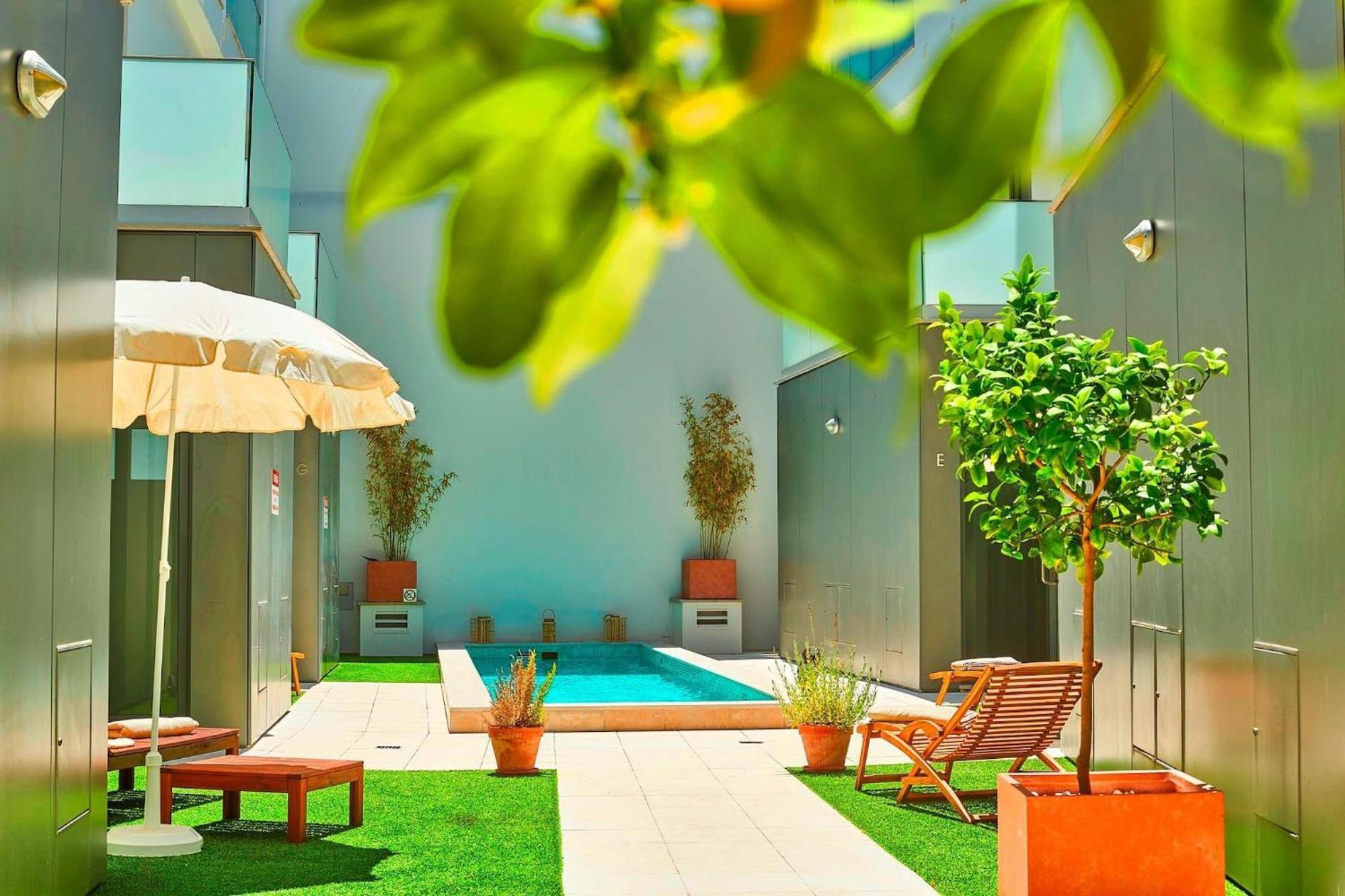 Вілла Stylish Townhouse In Tavira Centre, Shared Pool Екстер'єр фото