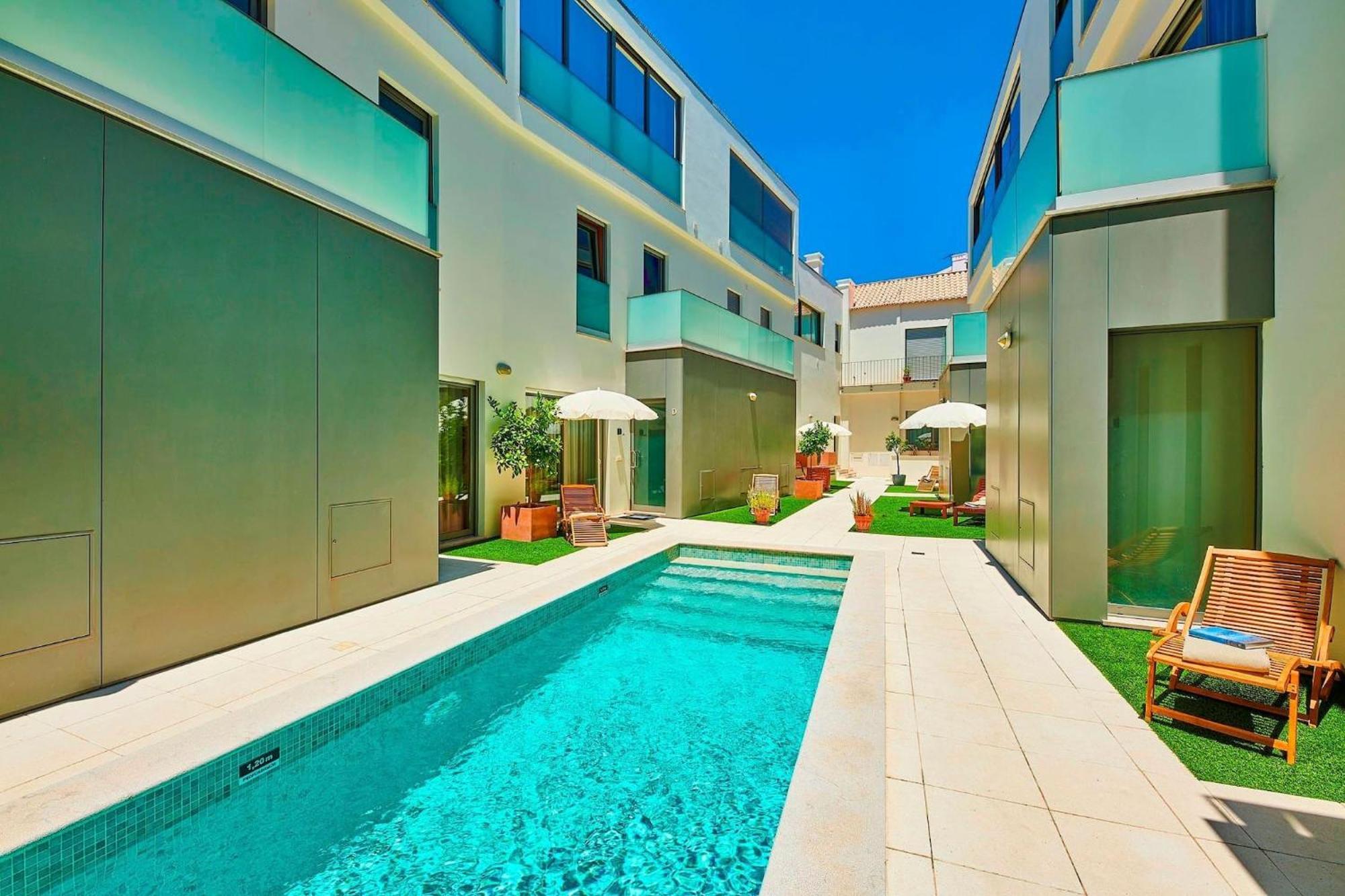 Вілла Stylish Townhouse In Tavira Centre, Shared Pool Екстер'єр фото