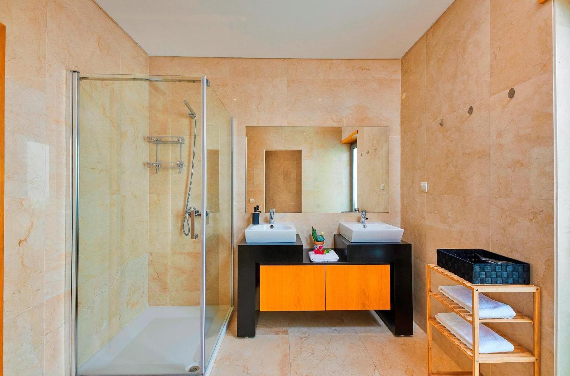 Вілла Stylish Townhouse In Tavira Centre, Shared Pool Екстер'єр фото